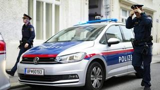 Djevojka iz BiH (22) napravila haos u Austriji: Udarila nekoliko parkiranih auta, pa pobjegla